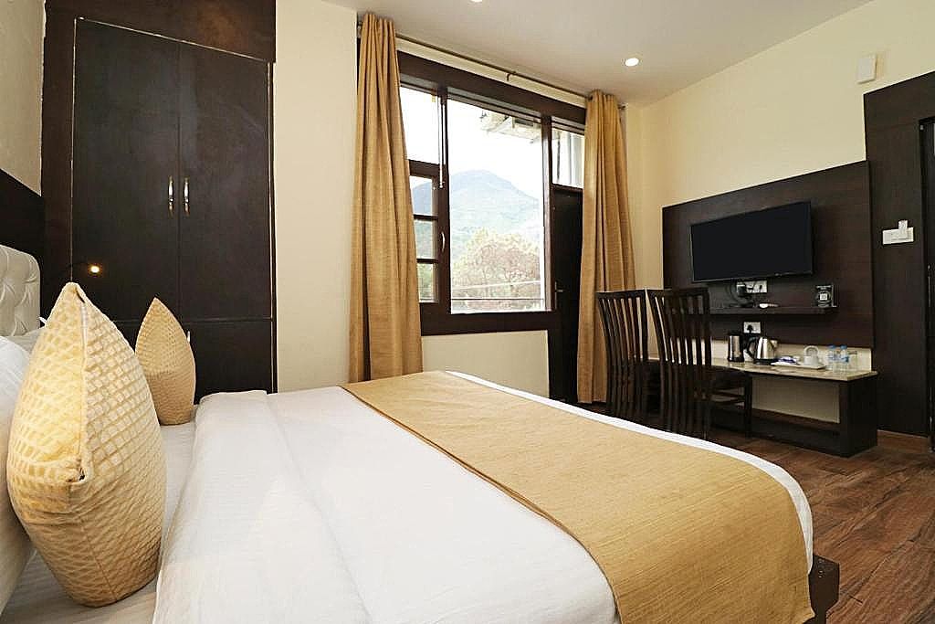 Hotel Mirage Residency - Hill View Hotel in Dharamshala Deluxe Room With Balcony Non AC