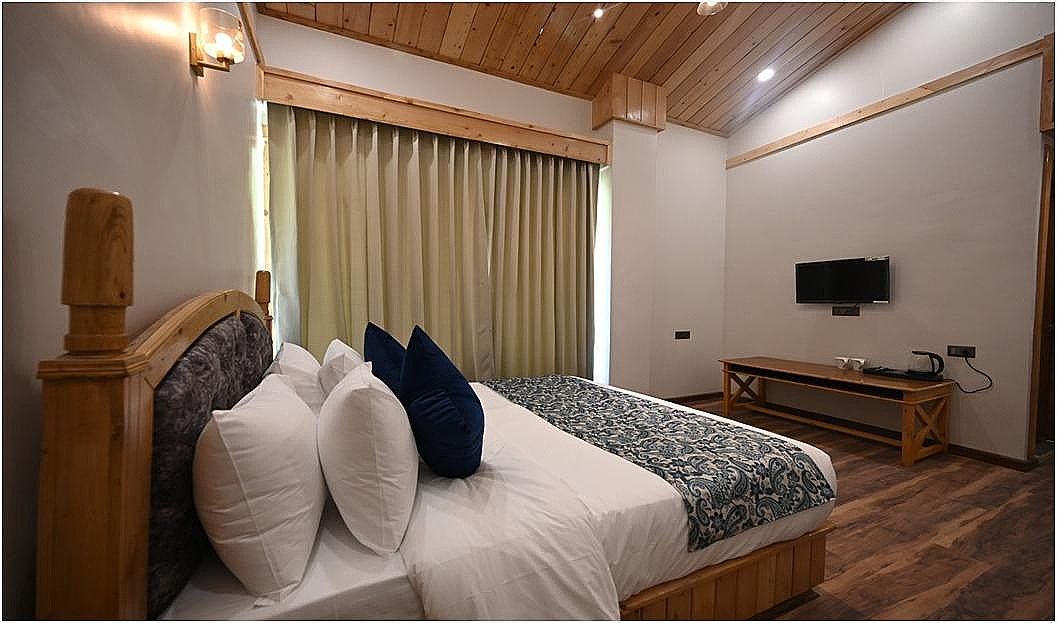 Deluxe room orchard view