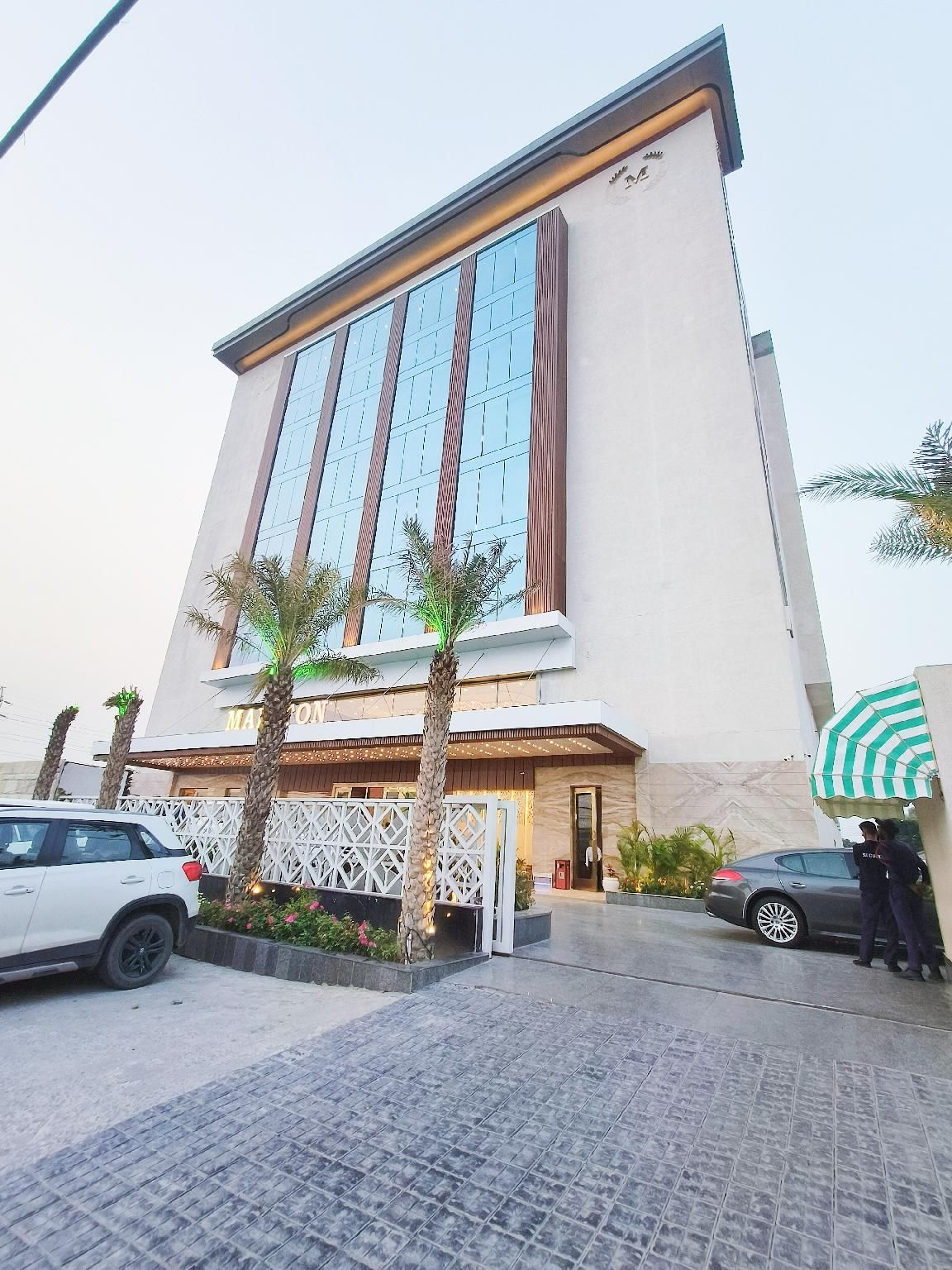 undefined Mariton Hotel