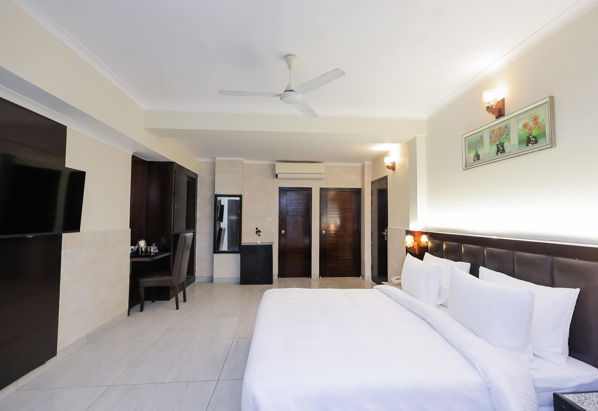 Ganga Facing Family Suite