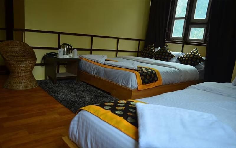 Triple Bed Room with Mountain View