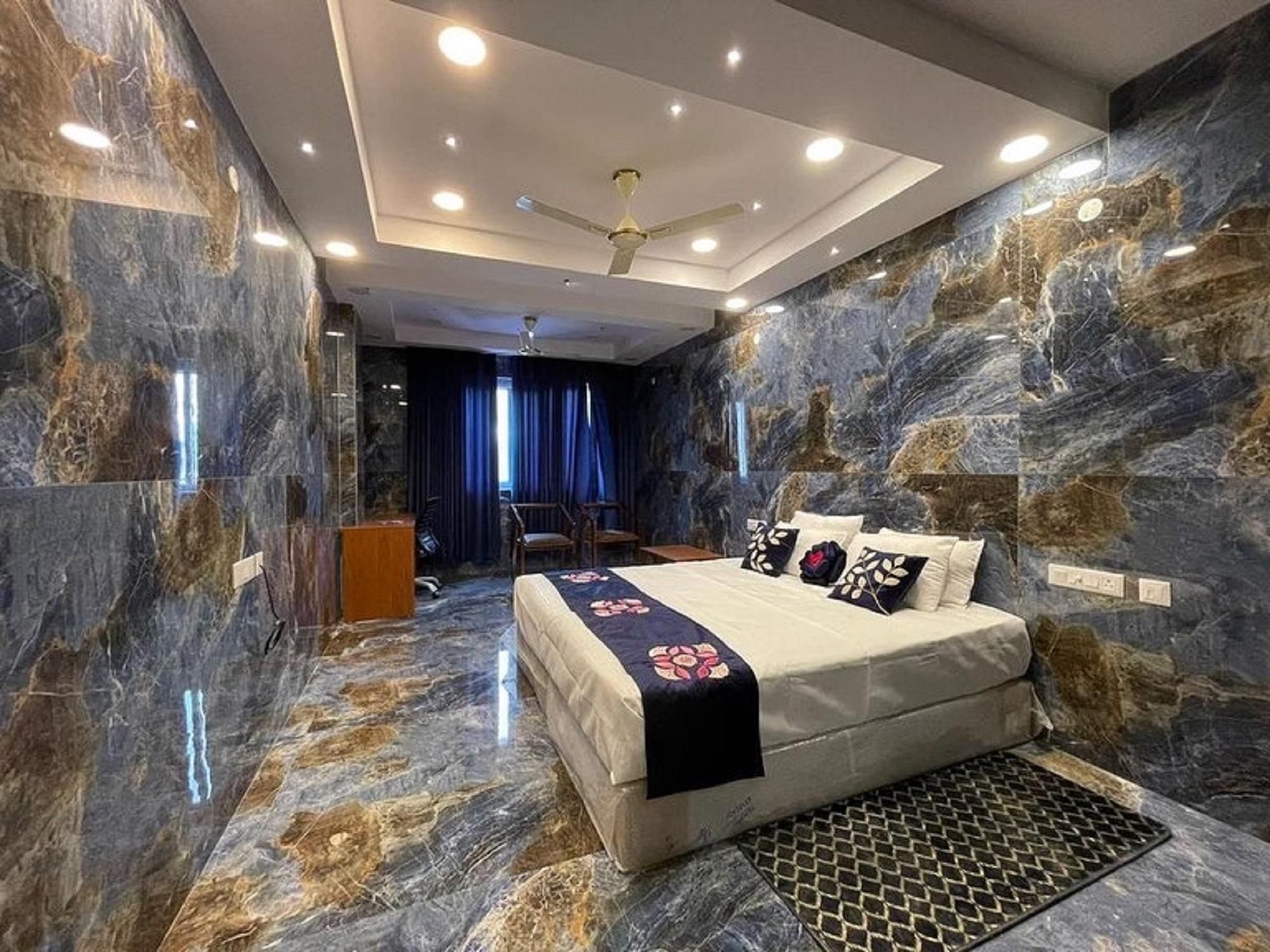 Maharaja Suite