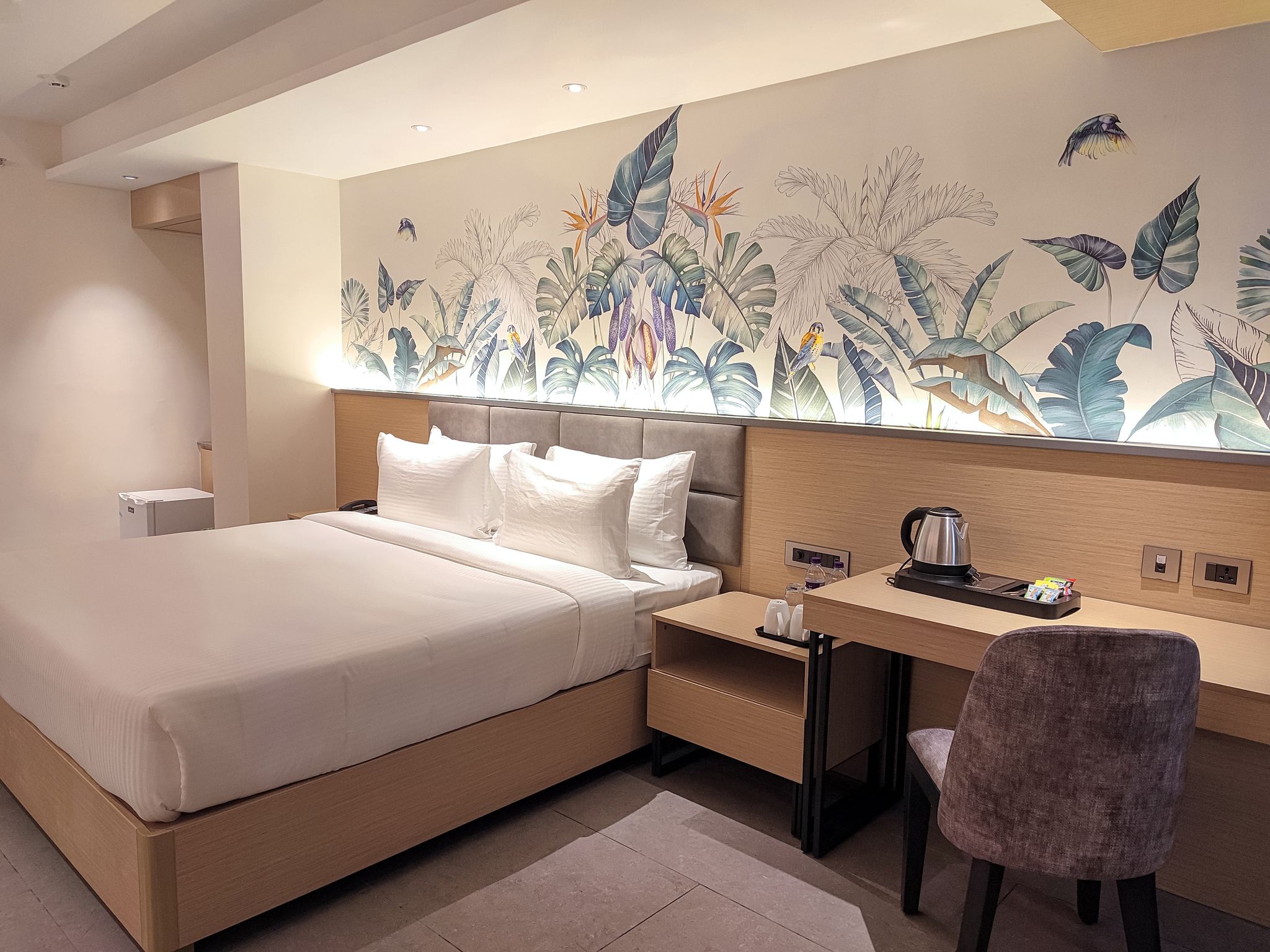 Signature Hotels Deluxe Rooms 4