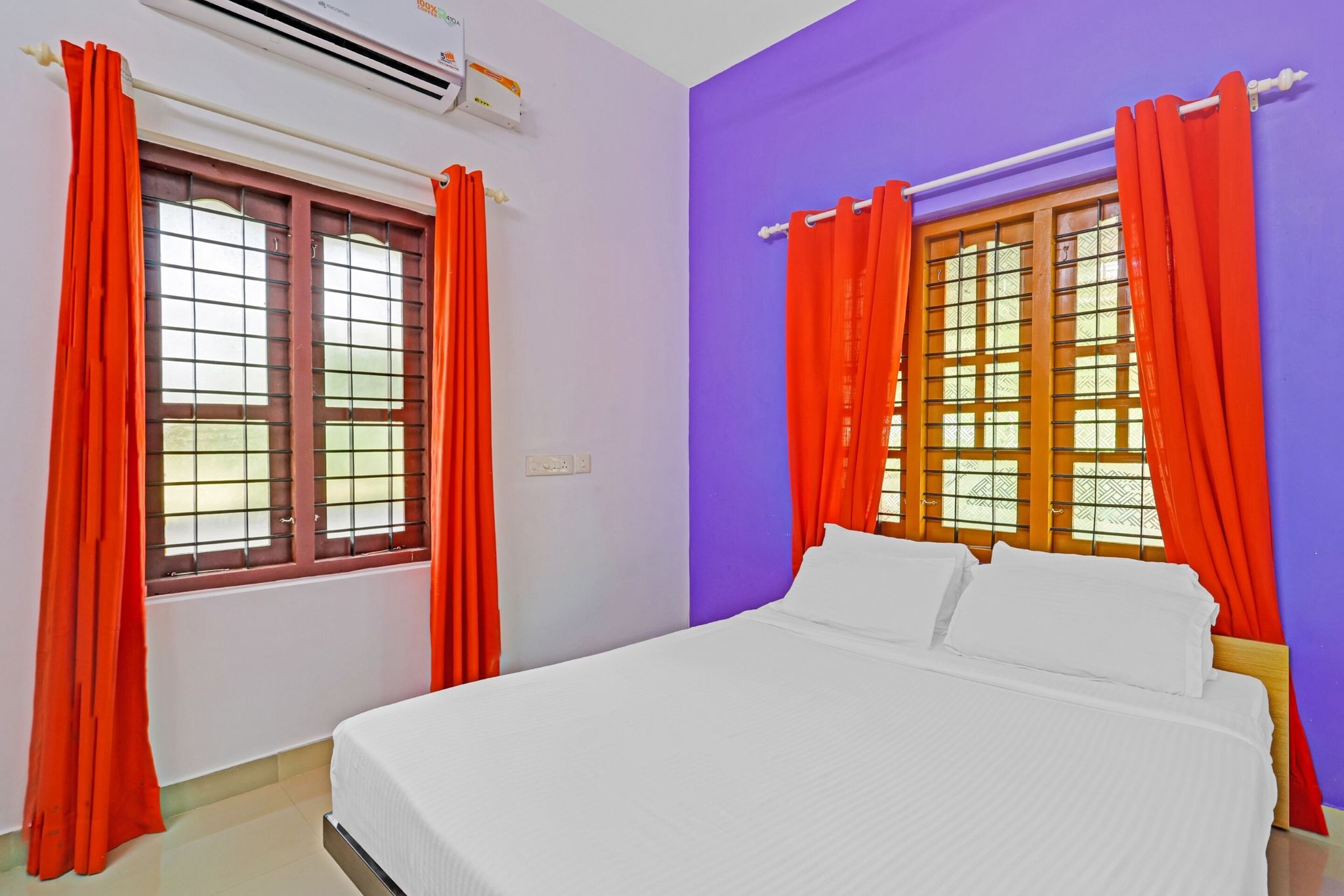 Super Capital O Pop Tavern Kazhakkottam Classic Room 9