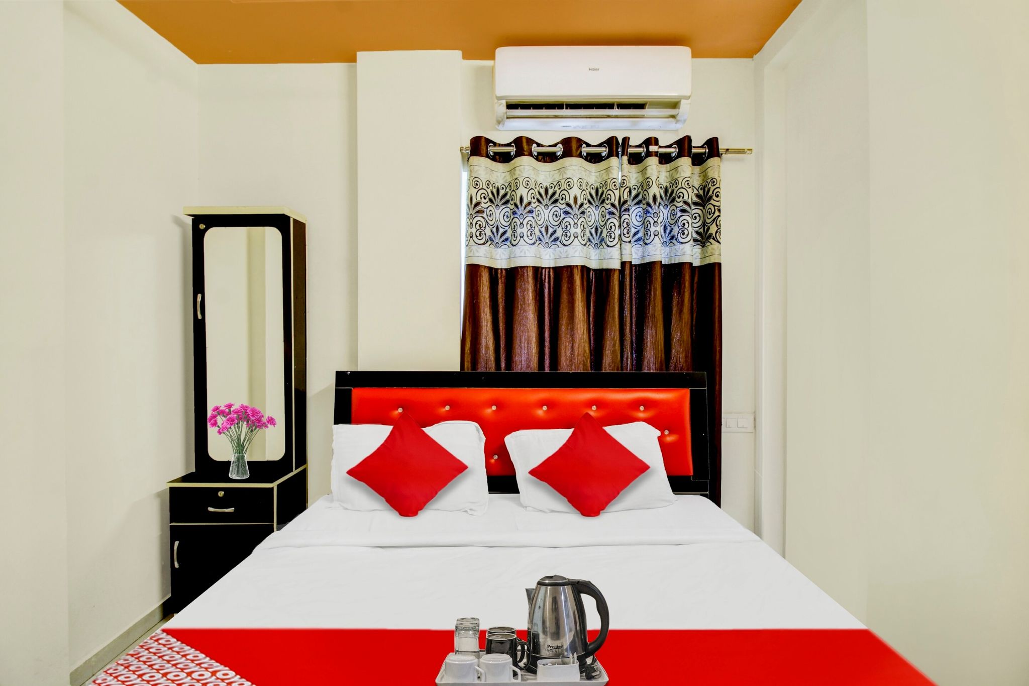 Hotel O Ap Royal Rooms Classic 9