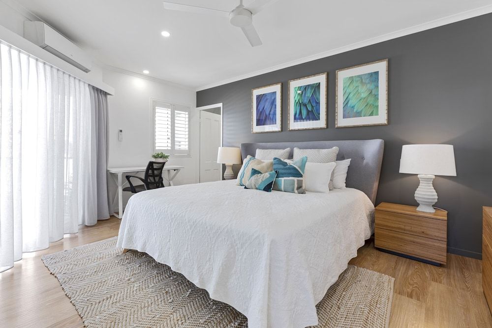 Luxury Penthouse, 2 Bedrooms, River View