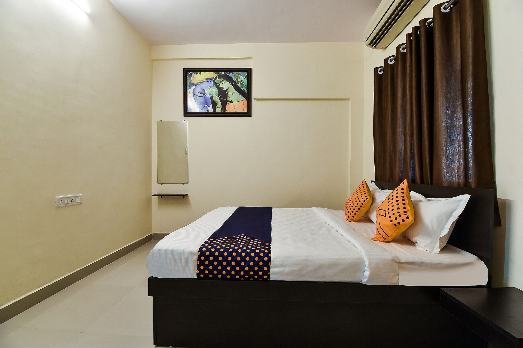 SPOT ON Carnival Resorts Classic 7