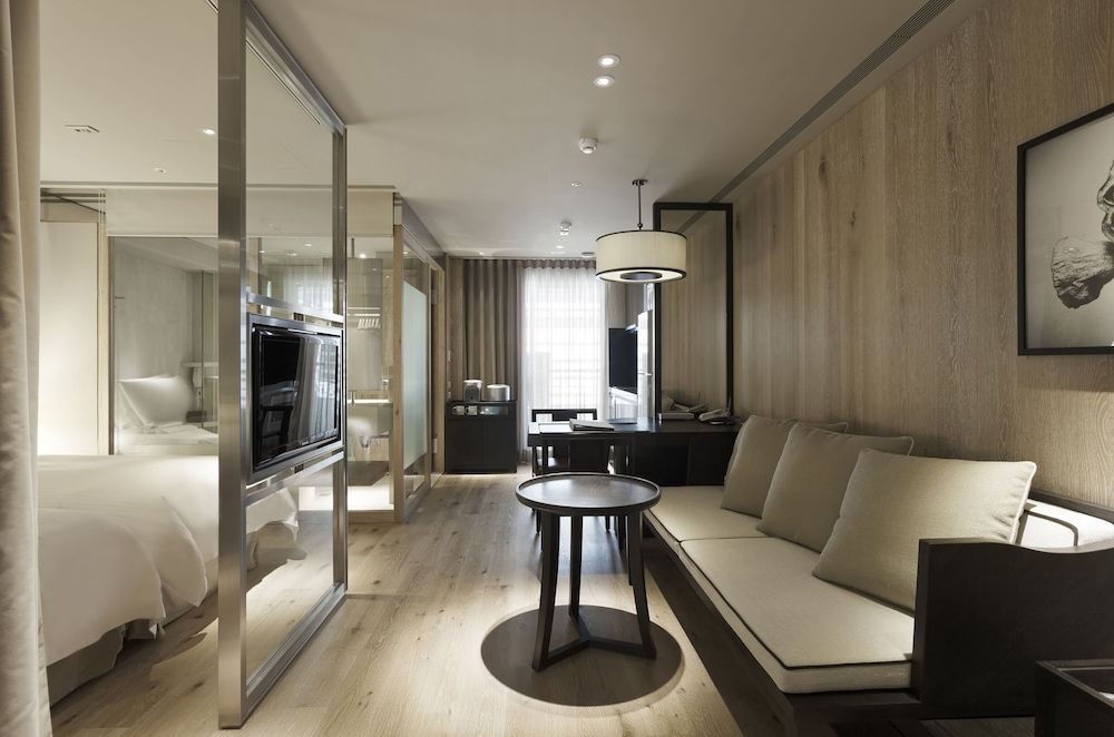 undefined Gloria Residence