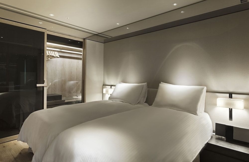 undefined Gloria Residence 2