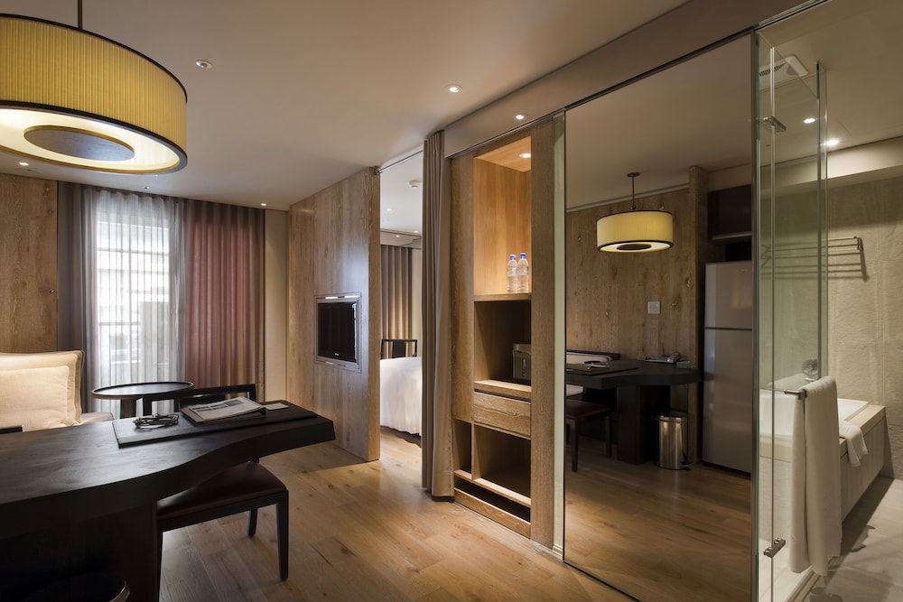 undefined Gloria Residence 5