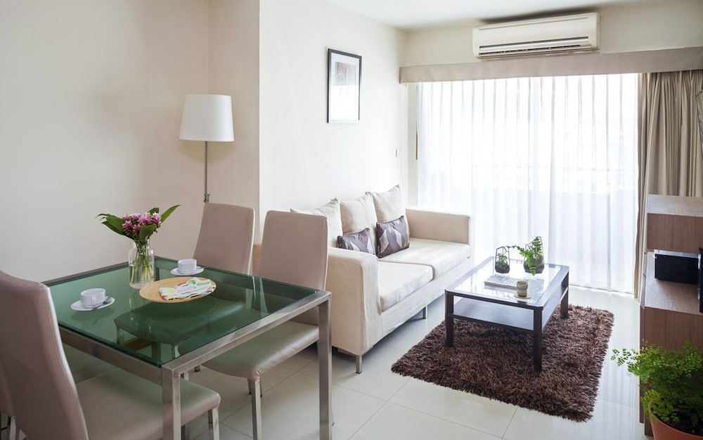 Viva Garden Serviced Residence Superior Room, 2 Bedrooms, Balcony 6