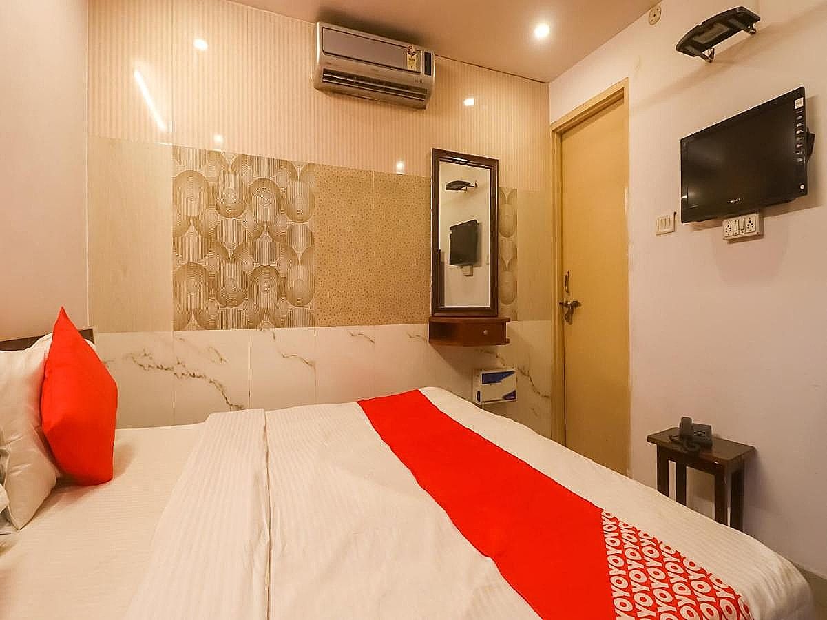 Super Hotel O Maa Arya Classic Room 8