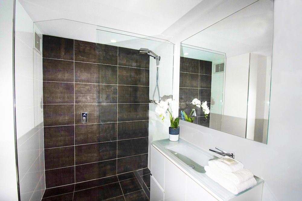 Seacrest Beachfront Holiday Apartments Two Bedroom Ocean View Apartment 21