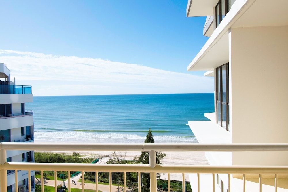 Seacrest Beachfront Holiday Apartments Two Bedroom Ocean View Apartment 19