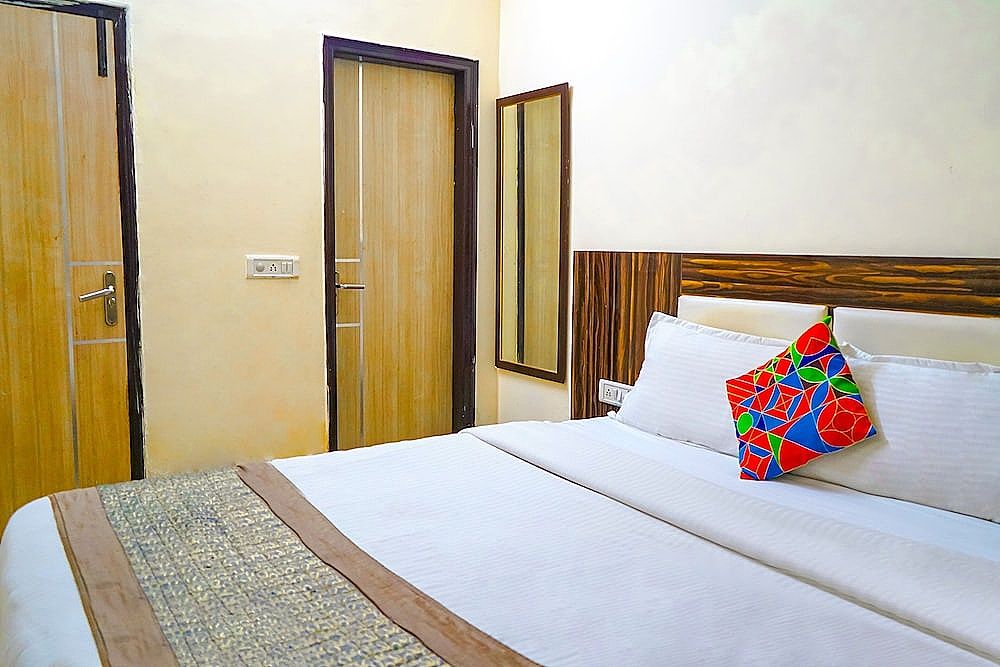 Hotel Moody Moon Deluxe Double Room 14