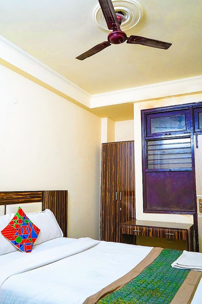 Hotel Moody Moon Deluxe Double Room 2