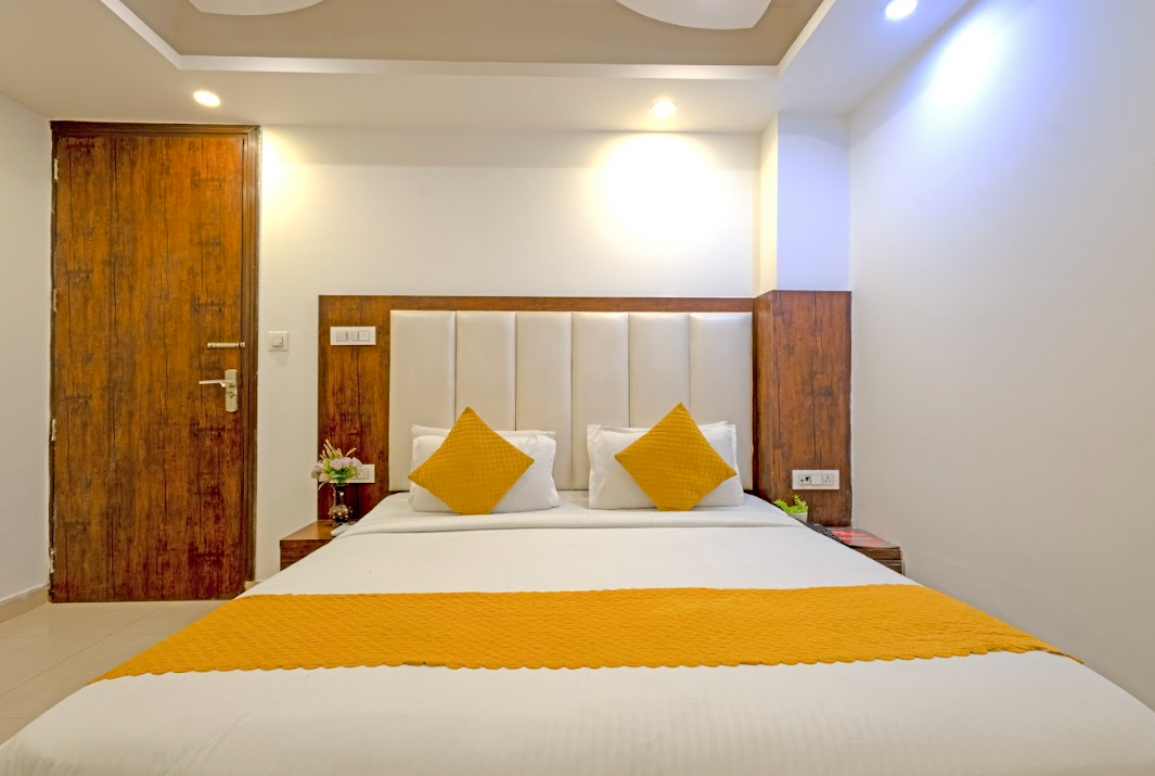 Hotel The Tark IGI Airport Delhi Deluxe Room 5