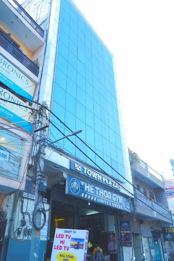 undefined Town Plaza 6