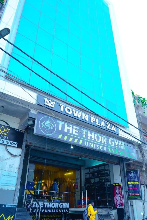 undefined Town Plaza 7