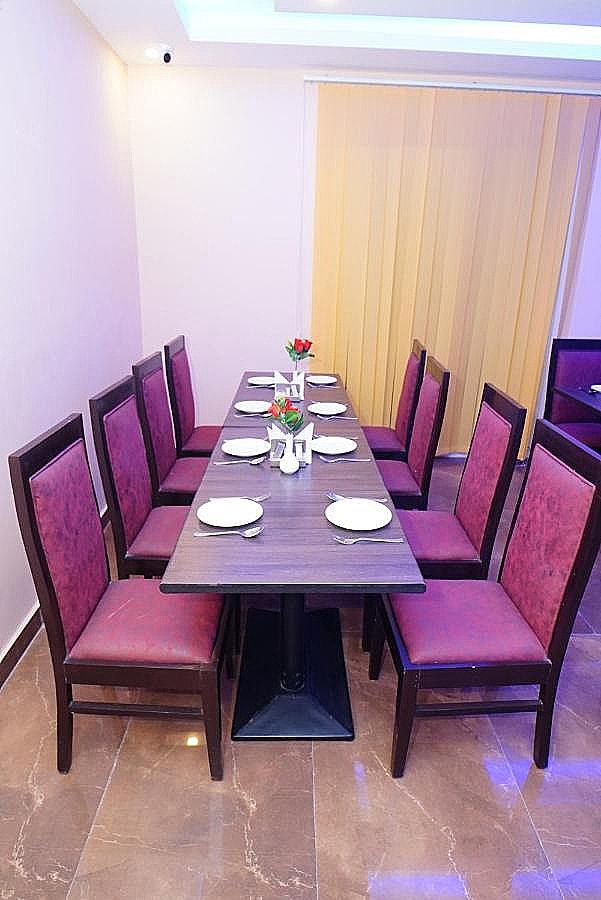 Food & Dining