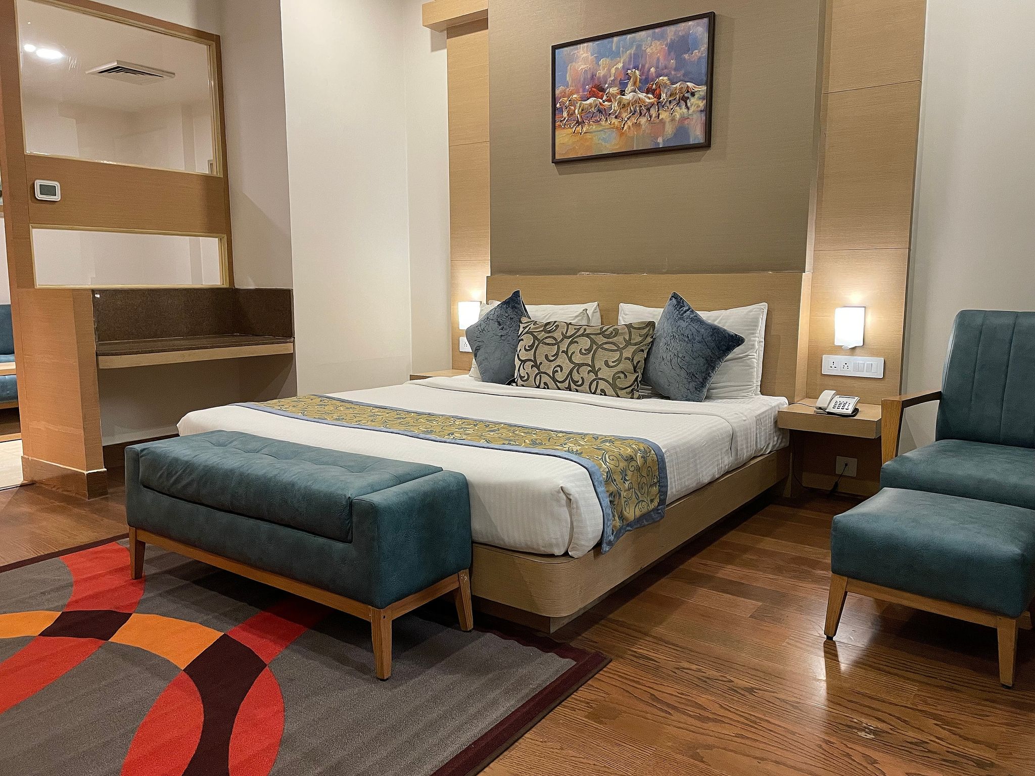 SK Klyde Grand Delhi NCR Deluxe Room 3
