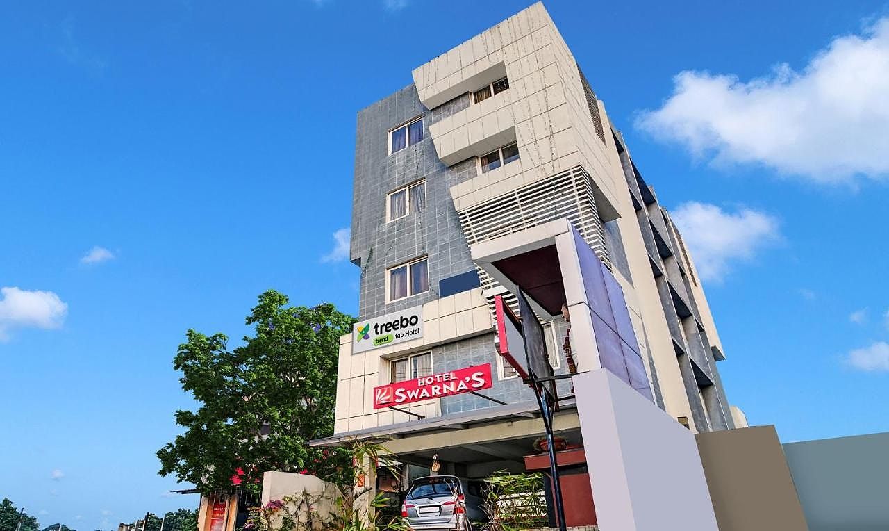 undefined Hotel Swarna'S 3