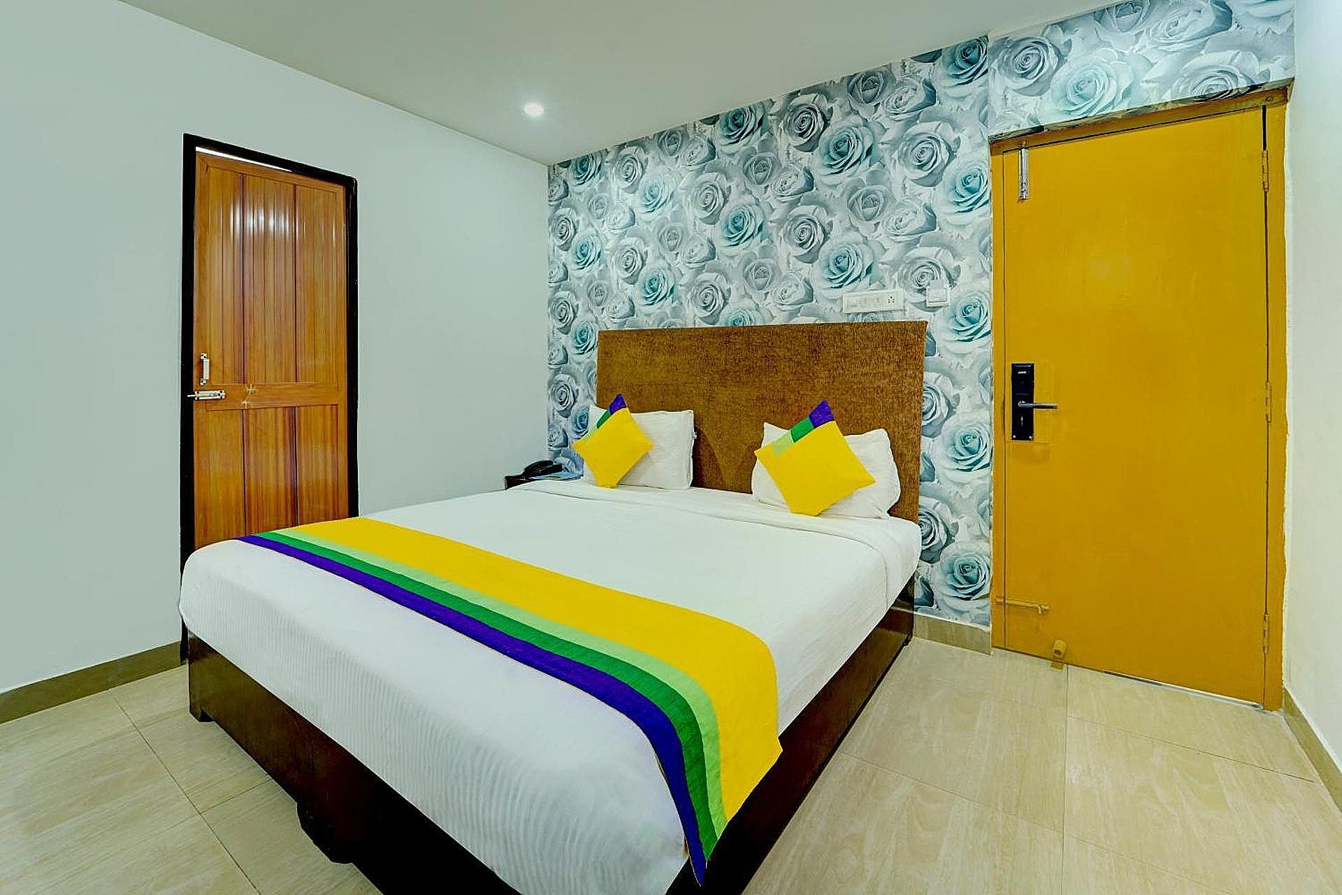 Itsy Hotels Buddha Inn Double Room 4