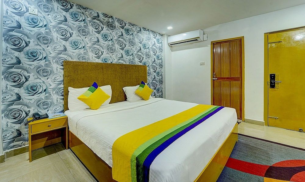 Itsy Hotels Buddha Inn Double Room 3