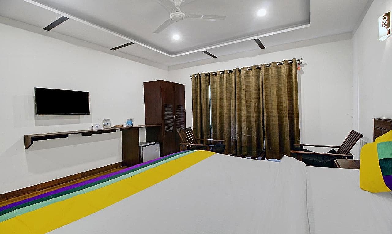 undefined FabHotel La Volga - Nr Morjim Beach 10