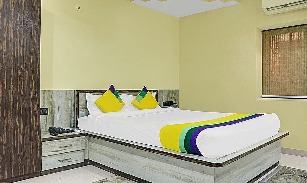 Itsy Hotels Cradle Regency Standard Double Room 10