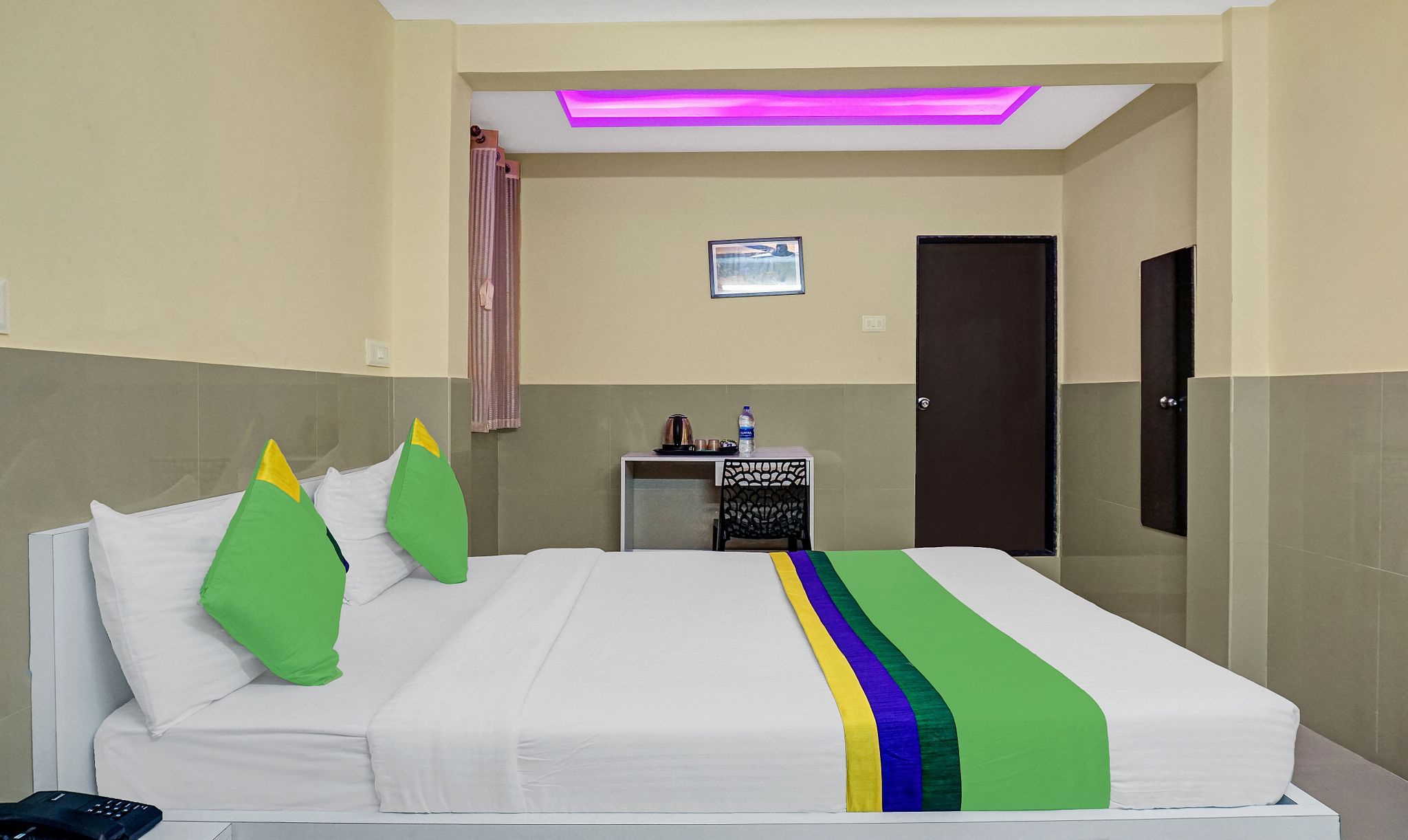 Treebo Empire Executive Premium Standard Double Room