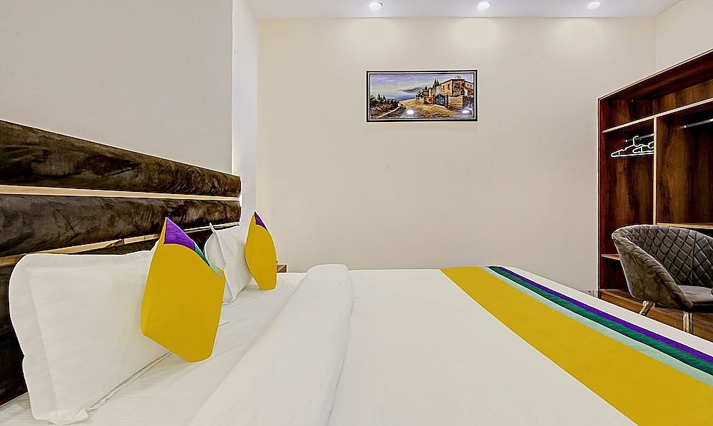 Itsy Hotels Vedansh Standard Double Room