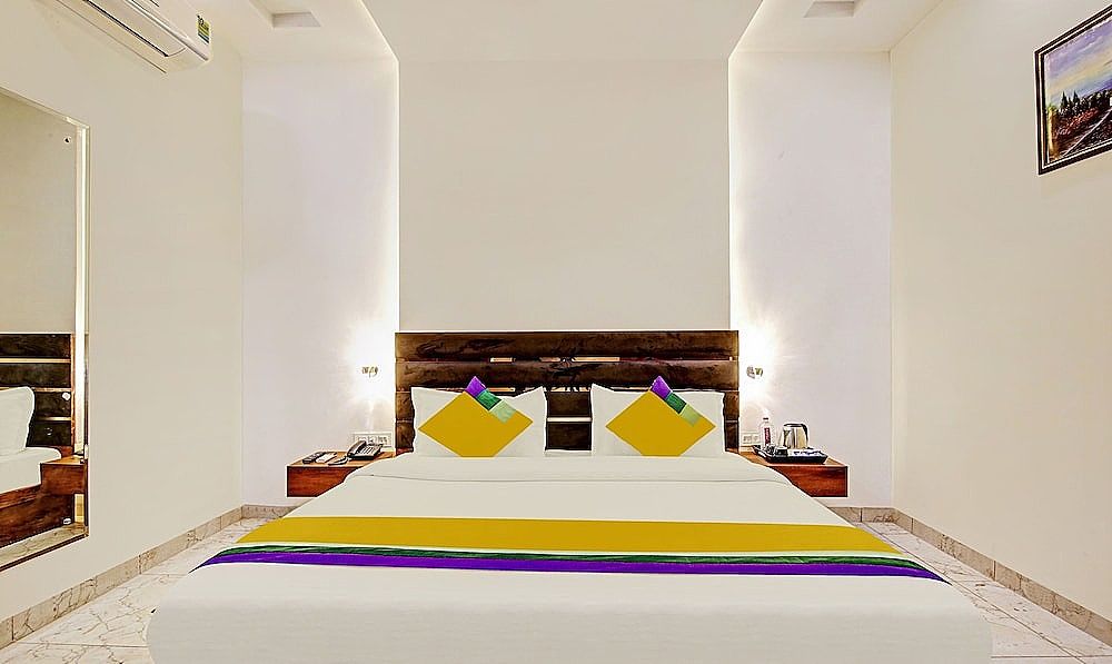 Itsy Hotels Vedansh Standard Double Room 5