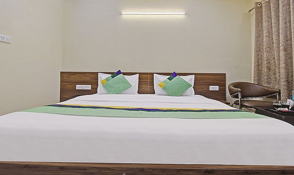 Rama Hindustani	 Double Room