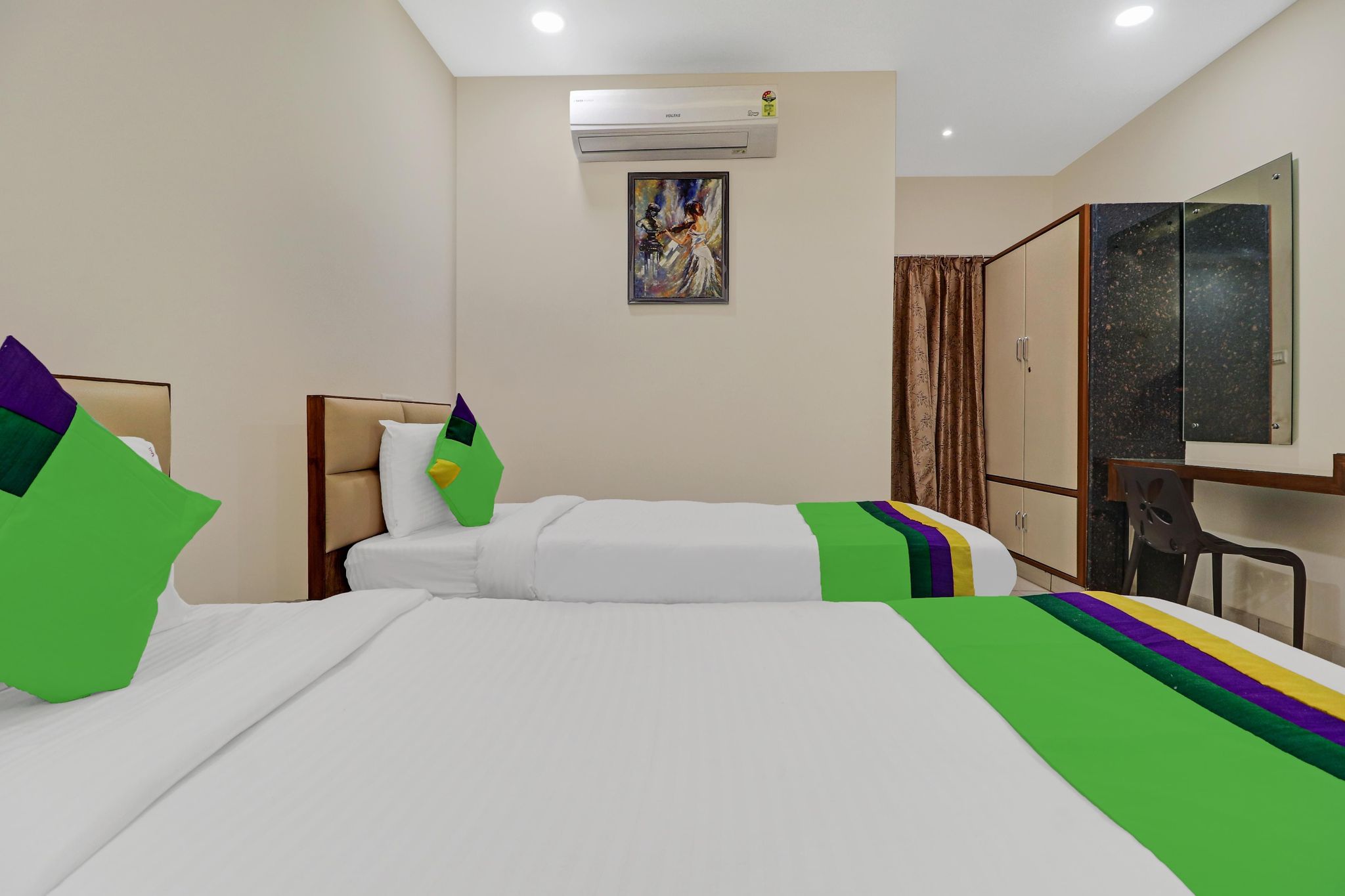 Treebo Virat Residency, US Consulate Standard Double Room 11