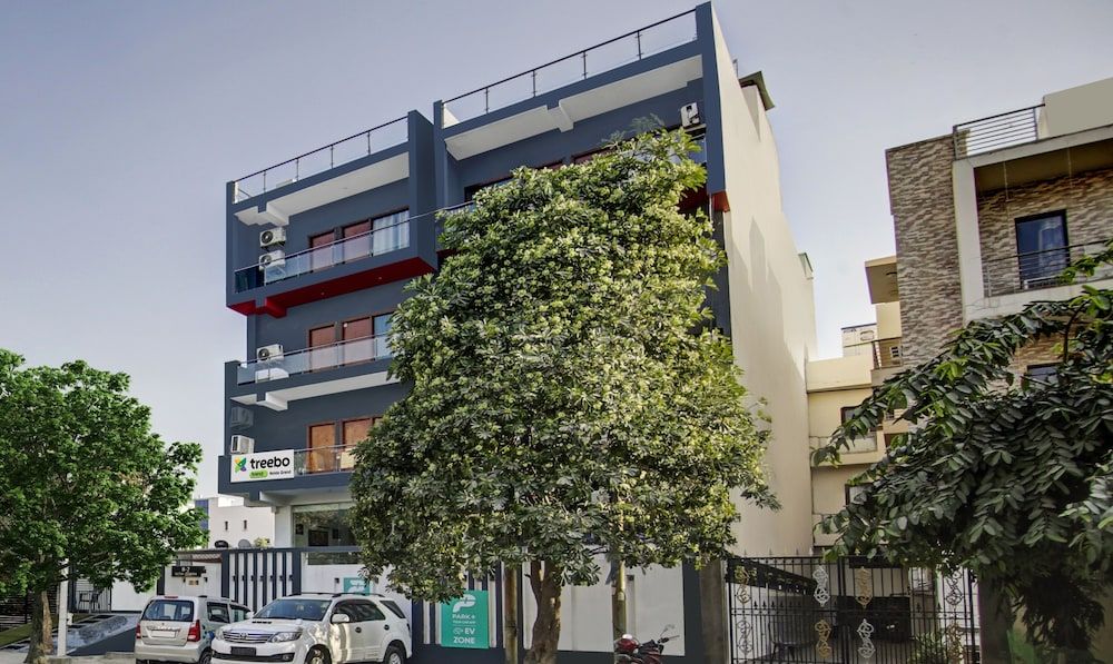 undefined Treebo Noida Grand 7