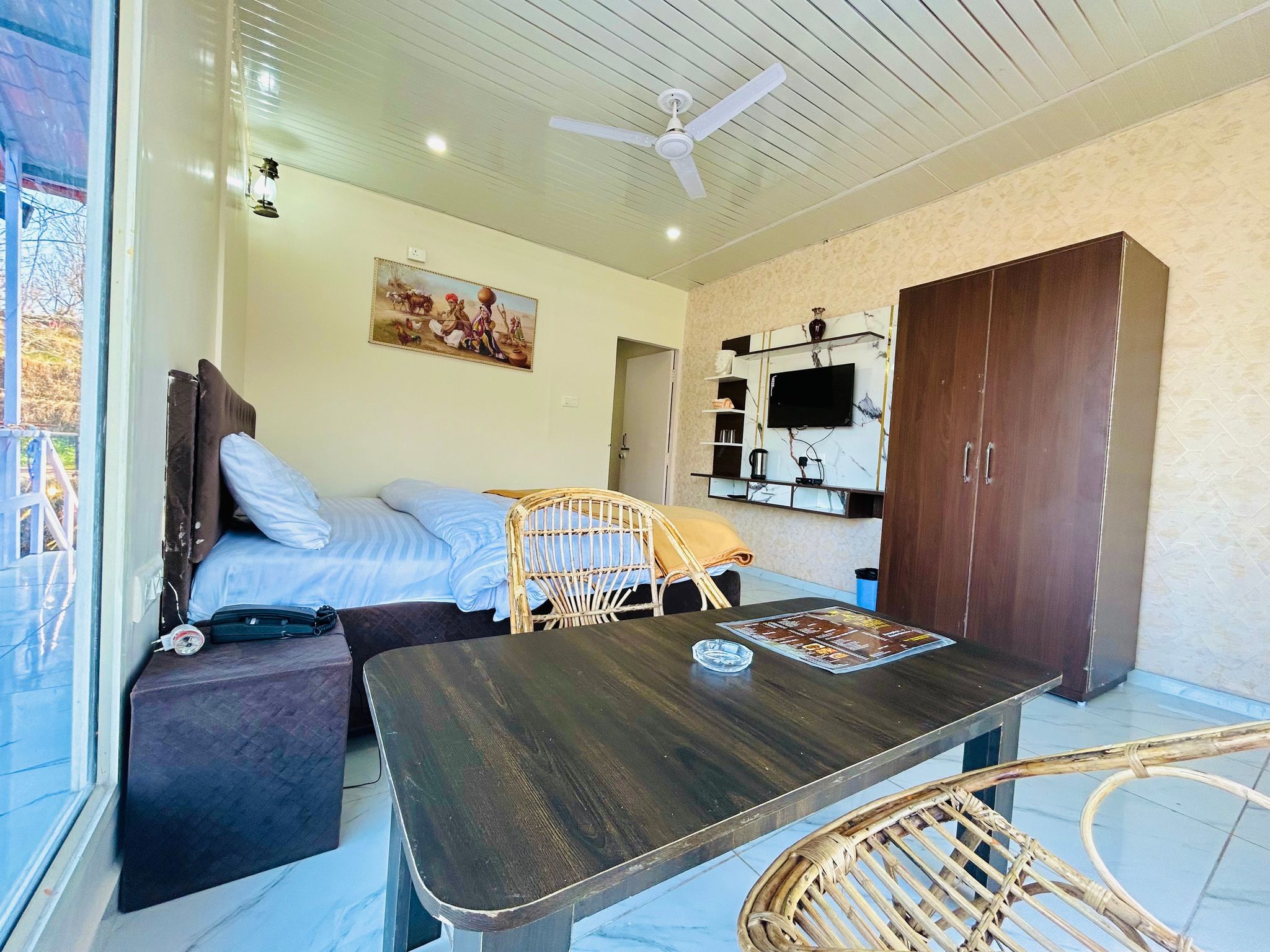 IN APPLE ESTATE KANATAL Classic Room with Mountain View 13