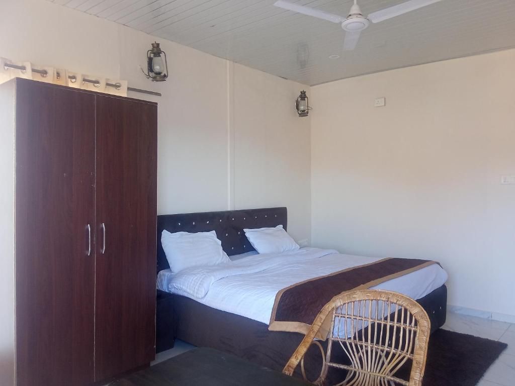 IN APPLE ESTATE KANATAL Classic Room with Mountain View 11