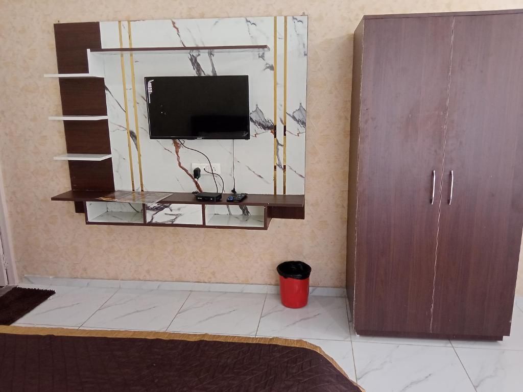 IN APPLE ESTATE KANATAL Classic Room with Mountain View 26