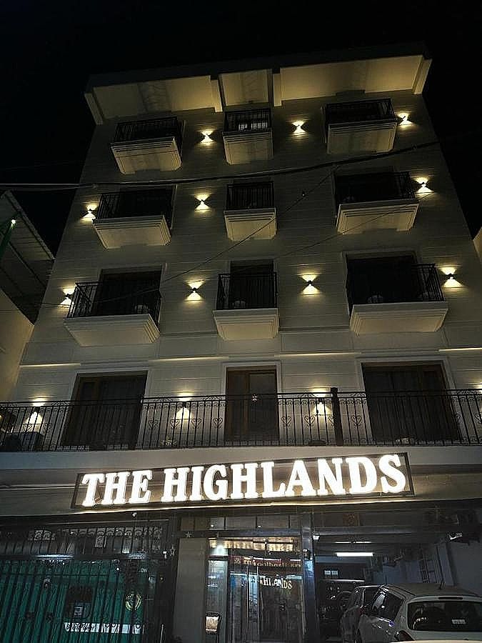 undefined The Highlands 6