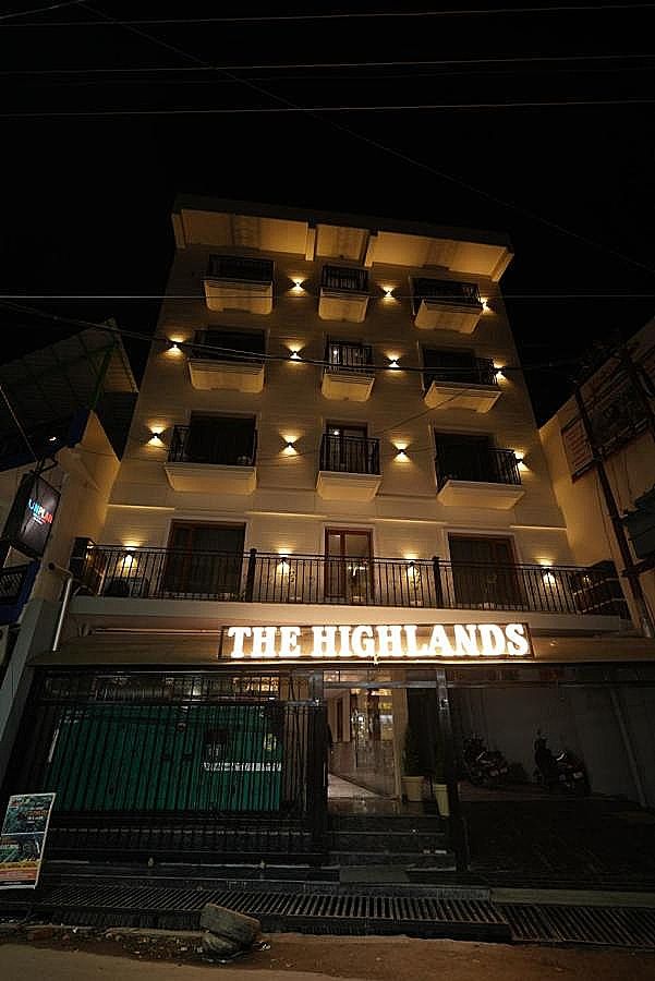 undefined The Highlands