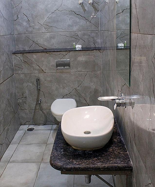 Sai Vihaar Inn & Suites Queen Non AC 4