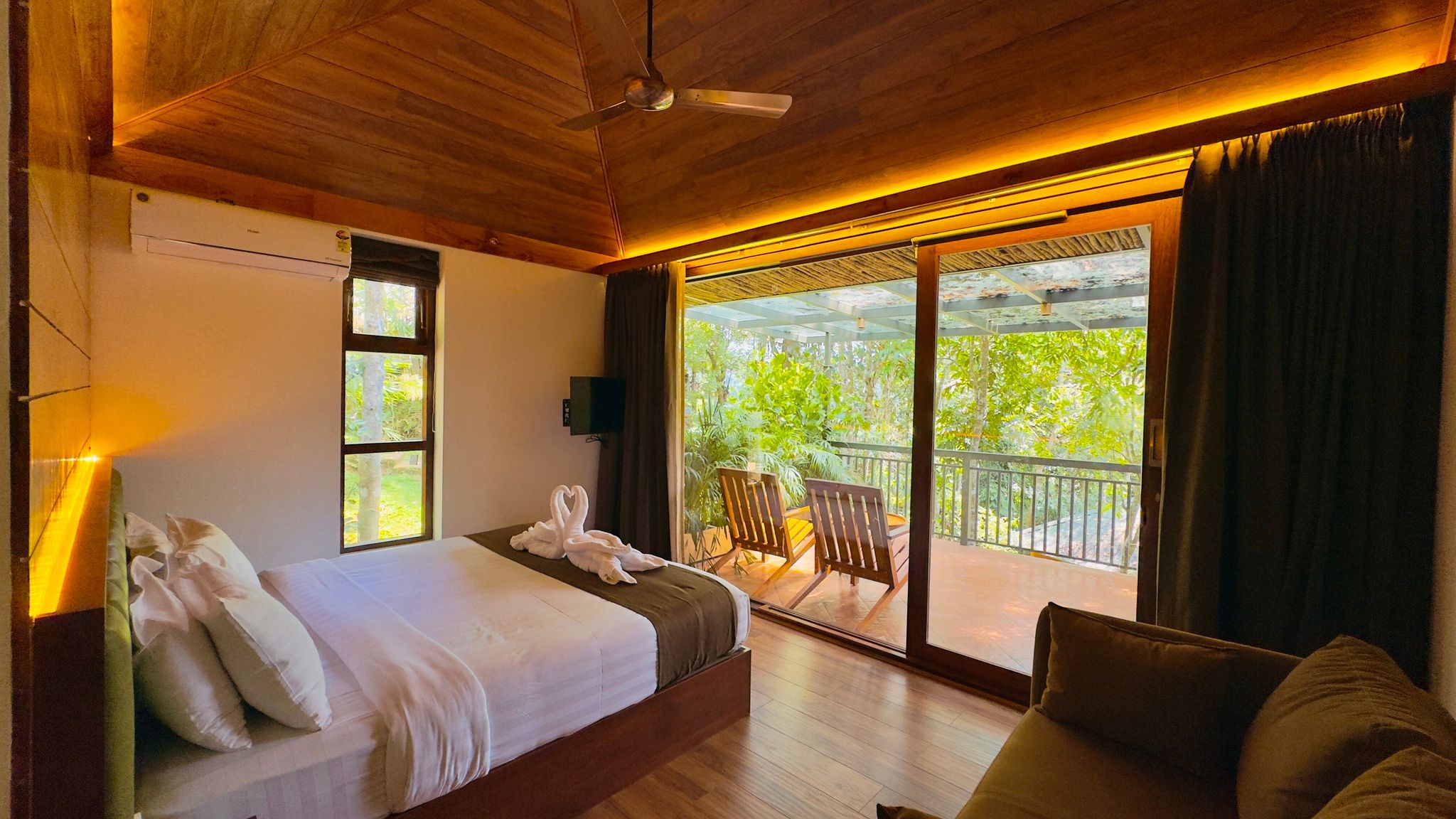 Kurinji Pool Villa