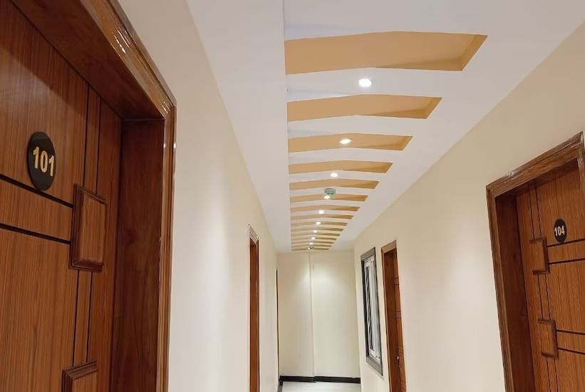 undefined Hotel Kristal Inn 4