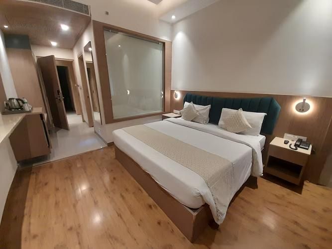 Orchid Super Deluxe Room