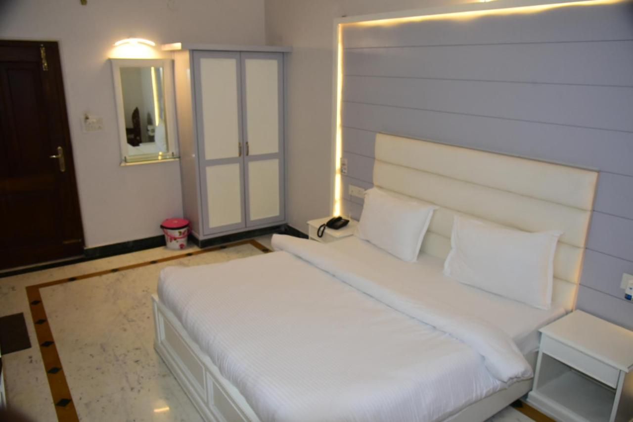 Shakuntala Palace Executive Room 3