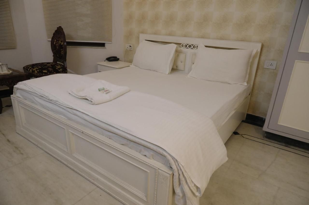 Shakuntala Palace Executive Room 5