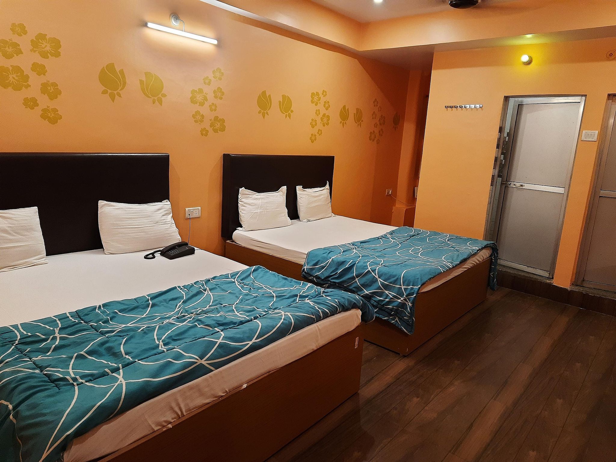 Hotel J.J. Residency Basic Room ( Non AC )