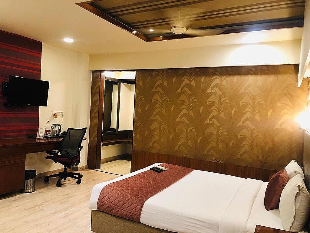 undefined Astra Hotels and Suites - Kadubeesanahalli 8