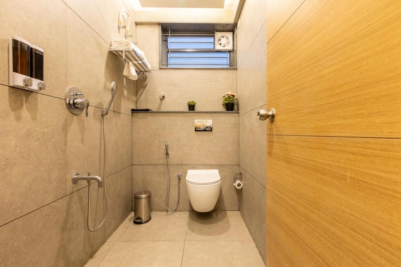 undefined Iris Magnum 8